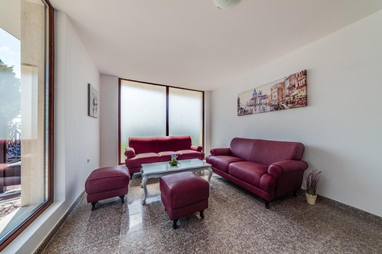 Apartcomplex Golden Bay Ravda Luaran gambar