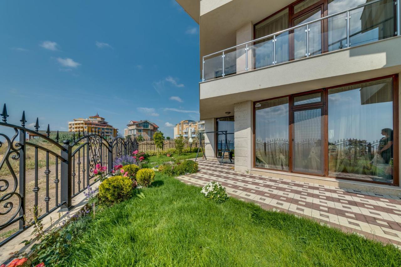 Apartcomplex Golden Bay Ravda Luaran gambar