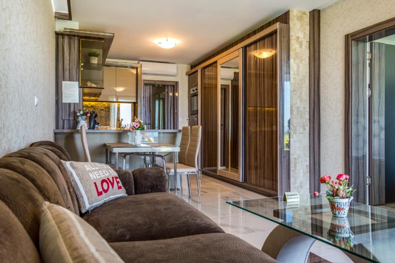 Apartcomplex Golden Bay Ravda Luaran gambar